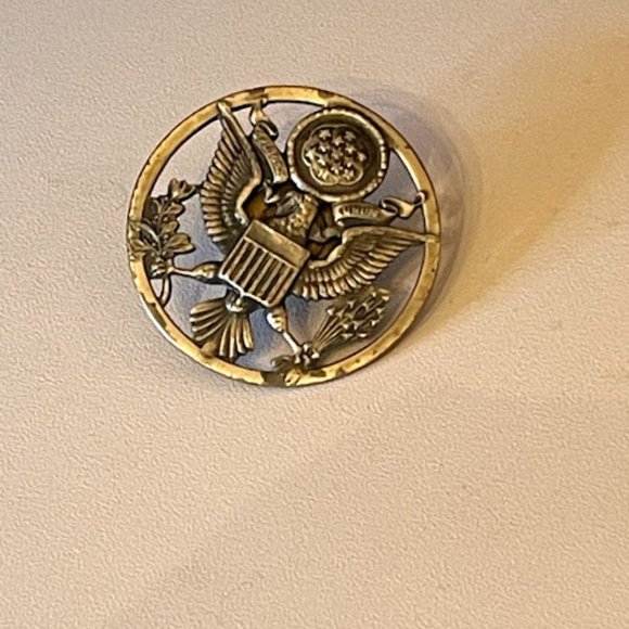 Men's Great Seal of the United States Antique-Finished Signet Pin - Picture 1 of 2